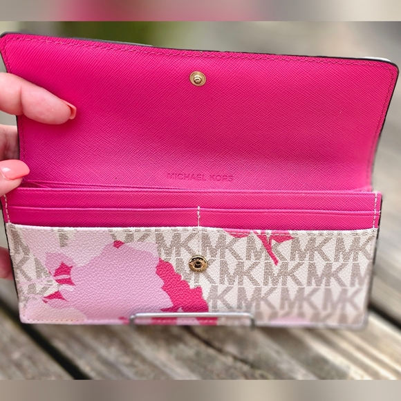 Michael Kors Jet Set Granita Floral Wallet euc - Picture 7 of 12
